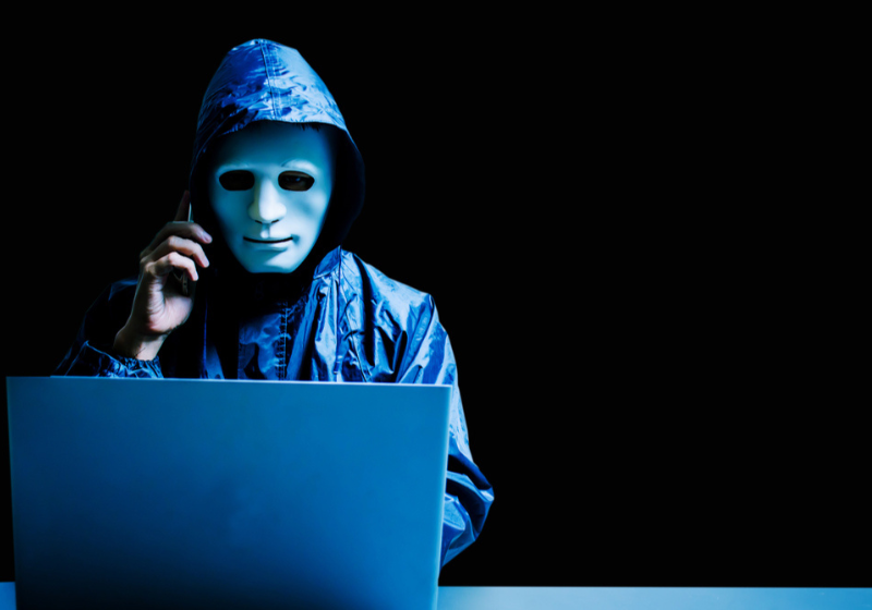 O vishing é o golpe de criminosos para roubar dados por ligações telefônicas. - Foto: Reprodução/CuManagement.