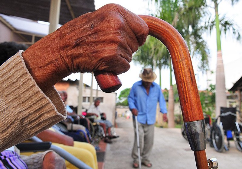 A lei garante a aposentados e pensionistas isenção IR em caso de doença grave. -Foto: Tony Winston / Agência Bras;ilia