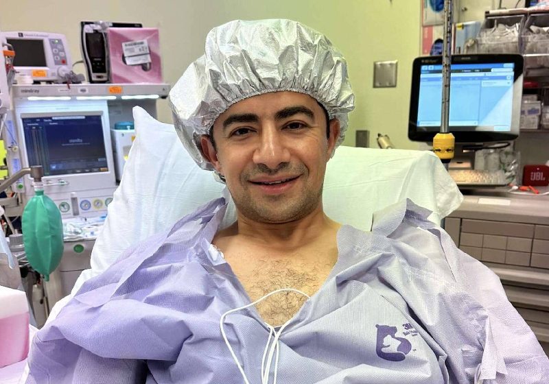 O médico Ali Alsamarah doou a própria medula a um paciente em abril. A boa ação foi divulgada agora e ambos passam bem. - Foto: AdventHealth News