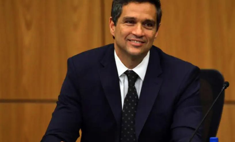 O presidente do Banco Central, Roberto Campos Neto, disse o Pix é um processo contínuo, mas que o cidadão brasileiro já pode pagar com ele compras feitas em Orlando (EUA), Argentina, Uruguai e em outros países - Foto: Fabio Rodrigues Pozzebom/Agência Brasil