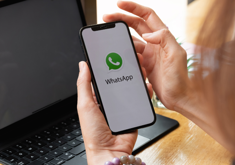 O WhatsApp agora permite o uso de 2 contas no mesmo aparelho. - Foto: Canva