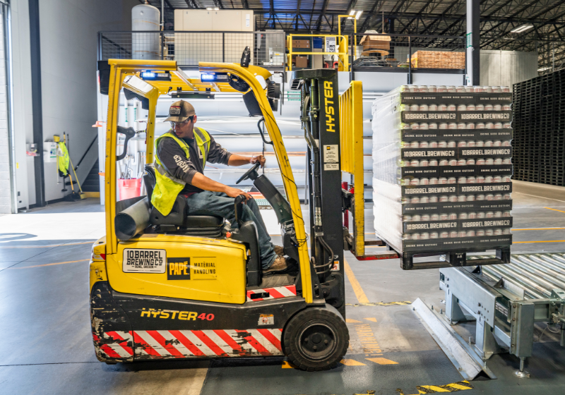 Número de desempregados cai e soma 261 mil a menos do que no trimestre passado. - Foto: reprodução/Elevante/Pexels