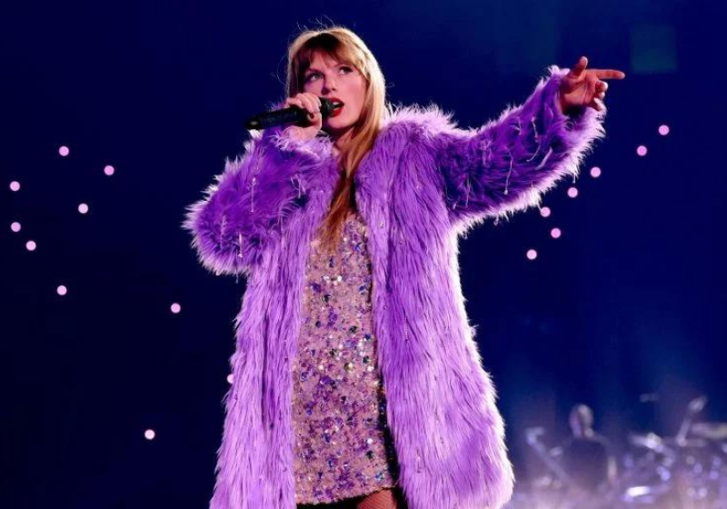 Taylor Swift chega ao Brasil com a turnê "The Eras Tour" e fará shows no Rio de Janeiro e São Paulo. Foto: reprodução/Getty Images