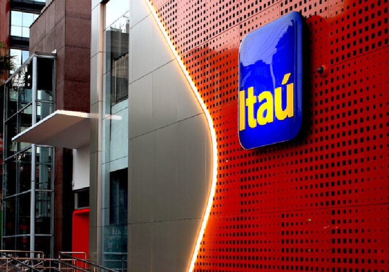 A Mega Sena do Banco Itaú vai fazer 3 sorteios de R$ 500 mil para clientes que usam cartão de crédito. - Foto: divulgação