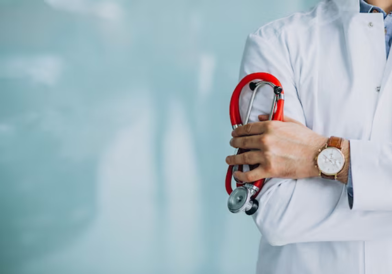 Medicina tem alta taxa de empregabilidade e salários bem remunerados. Foto: Reprodução/Freepik.