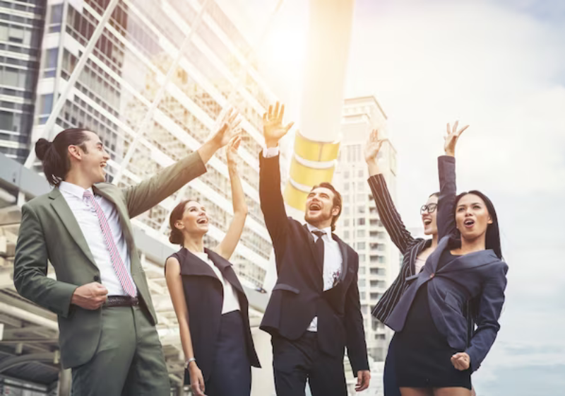 Entre as profissões mais fáceis de conseguir um novo emprego estão Marketing, Medicina, Tecnologia da Informação, Direito e vendas. - Foto: Reprodução/Freepik