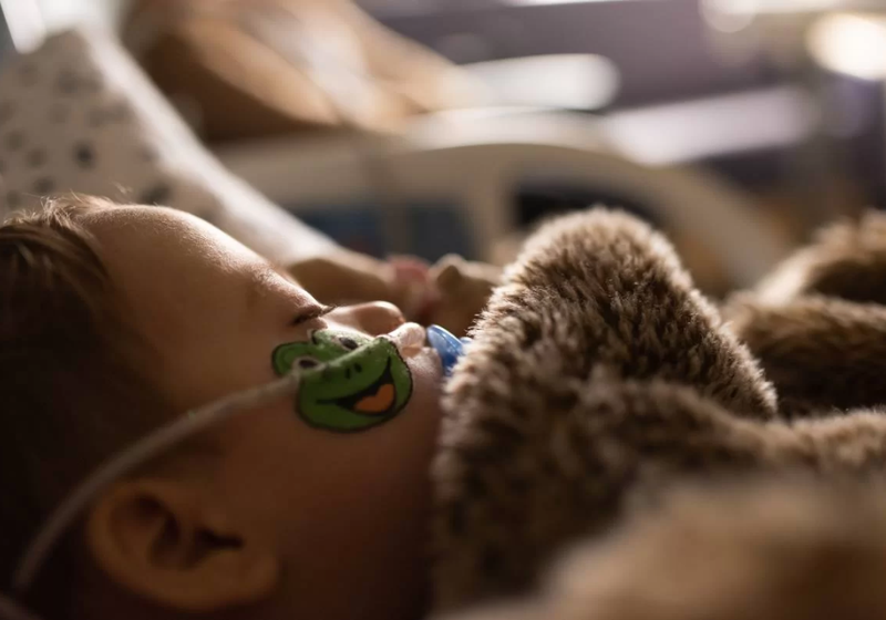 A Anvisa liberou o remédio, que neutraliza respiração em crianças, decorrentes do VSR - Foto: Pixabay