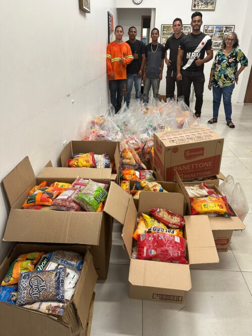 Parte do que já foi arrecado e doado. - Foto: divulgação