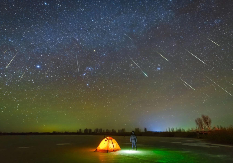Dezembro é o mês perfeito para você ver uma linda chuva de meteoros. Fique ligado no próximo dia 14! Foto: Reprodução/Getty Images.