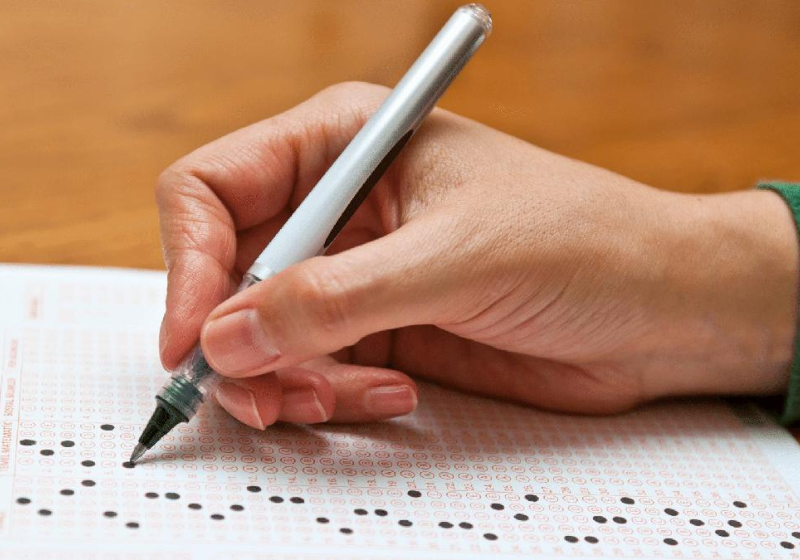 O edital do concurso do Inmetro foi publicado e vai pagar quase R$ 9 mil de salário. - Foto: Reprodução.