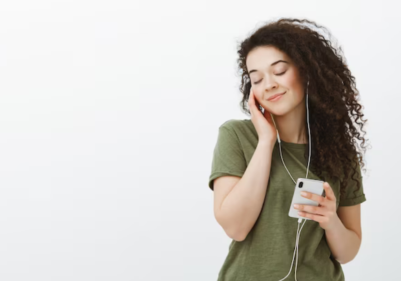 Ouvir música clássica foi uma mania associada a jovens com alto QI. Foto: Reprodução/Freepik.