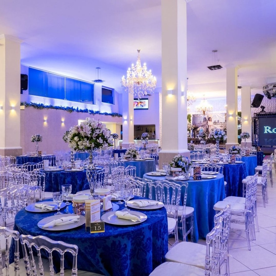 O salão Royale ficará todo decorada para a festa de formatura nesta quinta-feira. Serão 200 convidados! Foto: Reprodução.
