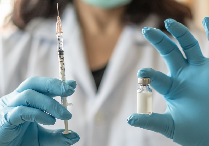 Com resultados positivos nos ensaios clínicos, a vacina contra o câncer de pele reduziu o risco de morte em 49%. - Foto reproduçãoChinnapongGetty Images