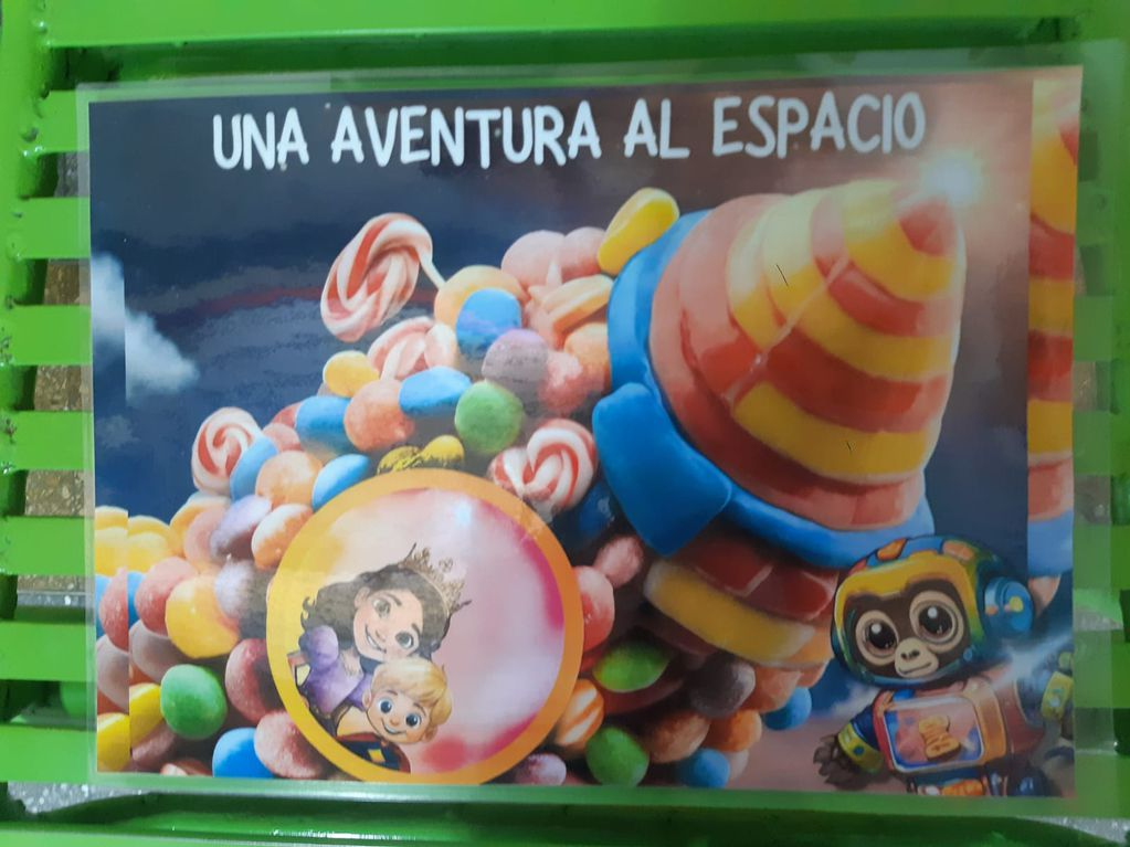 Com o tema "Uma Aventura no Espaço", a história traz a superação de Thiago, primo de uma delas que foi diagnósticado com câncer. Foto: Arquivo pessoal.