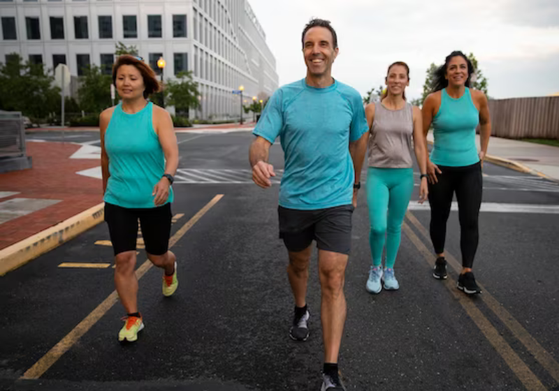 A caminhada, que tem ótimos benefícios para o corpo, ficou em segundo lugar. Foto: Freepik.