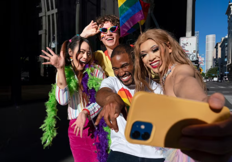 Apague apps como iFood e Uber e use o mínimo possível o seu celular. São algumas das dicas para proteger seu aparelho e ter um Carnaval mais seguro. -Foto: Freepik.