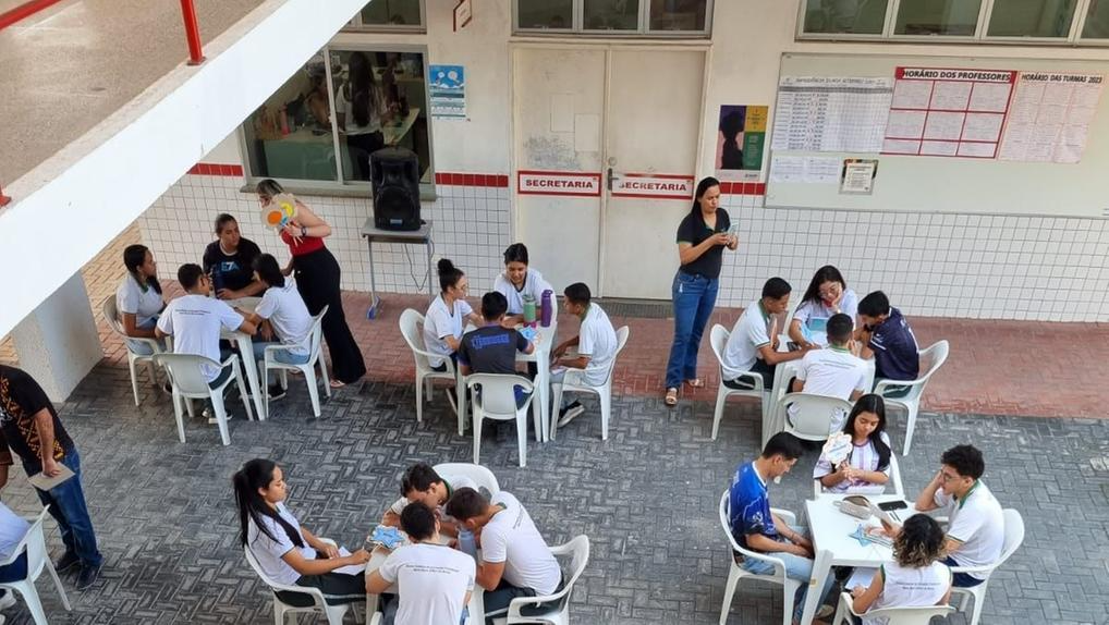 Ao longo do ano, os estudantes participaram de oficinas de redação. Foto: EEEP Marta Maria Giffoni de Sousa.