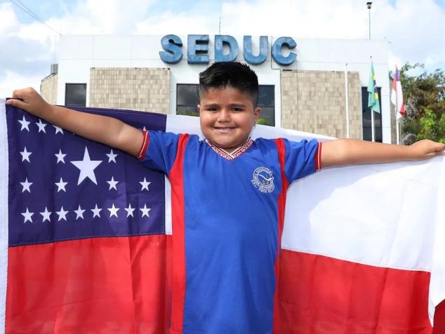 A justiça garantiu a vaga que o pequeno gênio Luan de 10 anos, conquistou para cursar Matemática na Universidade do Estado do Amazonas. - Foto: Reprodução/Euzivaldo Queiroz/Seduc-AM