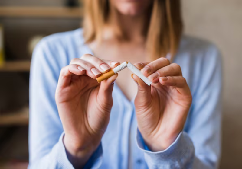 A citisiniclina é promissora. O remédio para ajudar fumantes a largarem cigarro foi aprovado no Reino Unido e começará a ser vendido este mês. - Foto: Freepik.