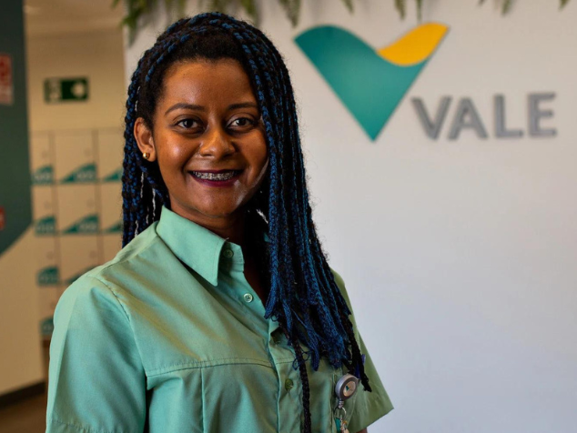 Oportunidade do primeiro emprego. A vale abriu vagas para jovem aprendiz em cinco estados com bolsa-auxílio a partir de R$ 900 e diversos benefícios - Foto: reprodução/Gustavo Baxter