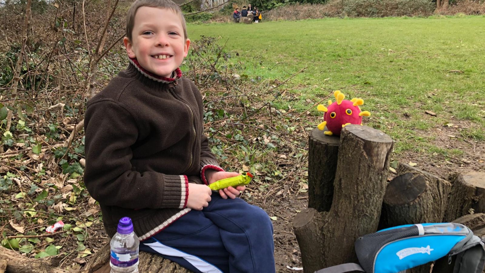 A droga que levou à cura menino com câncer era administrada em casa. - Foto: reproduçao / Sky News