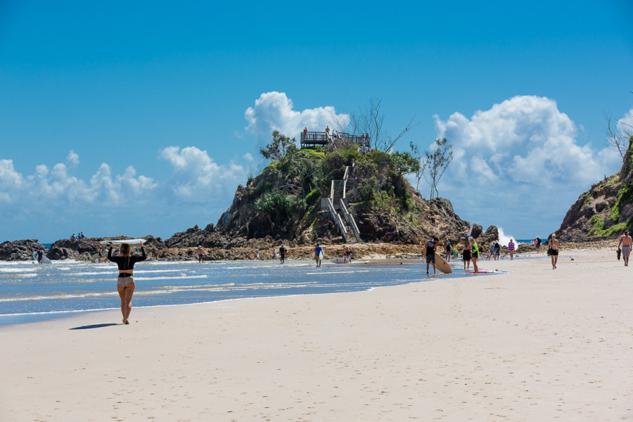 The Pass é considerada um paraíso para surfistas. - Foto: reprodução/Byron4Kids