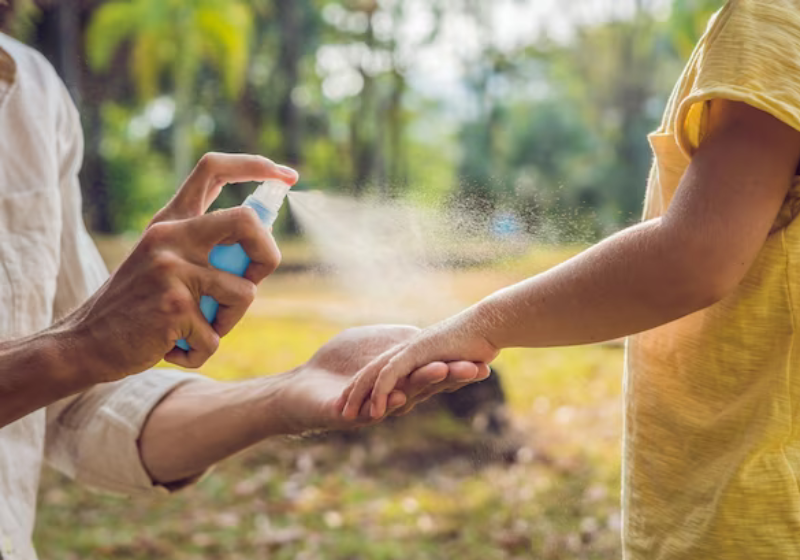 “Dentre os repelentes industriais, existem dois que têm eficácia comprovada contra o mosquito da dengue, que são os base de DEET e de icaridina”. - Foto: Freepik