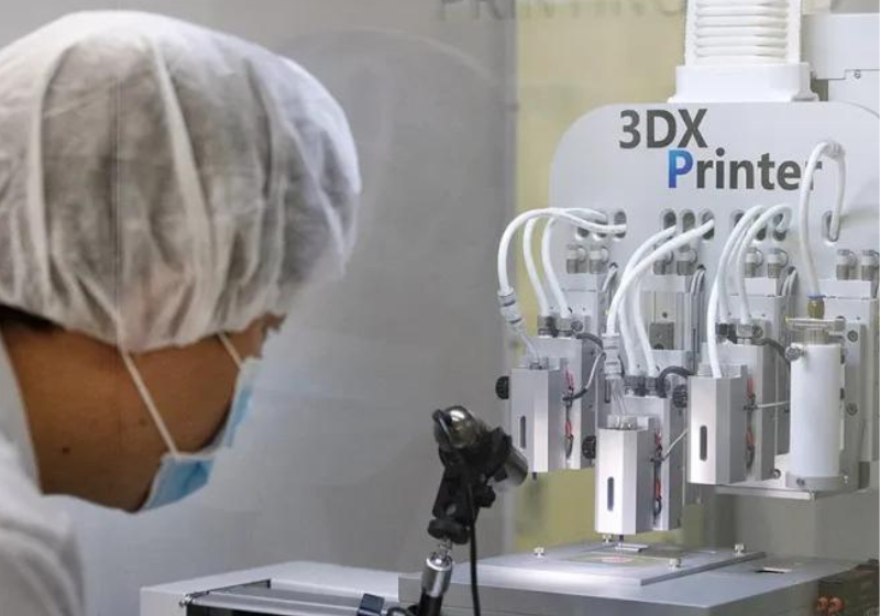 O transplante da traquéia, impressa em 3D, aconteceu depois que a paciente teve um câncer de tireóide. - Foto: T&R Biofab.