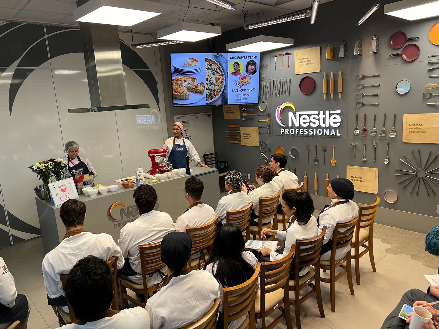 O curso é dividido em duas etapas: uma online e depois outra presencial em São Paulo. - Foto: divulgação 