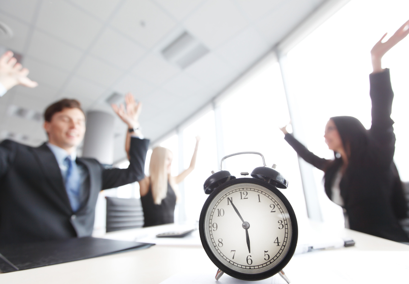 O Short Friday, que permite uma jornada mais curta às sextas-feiras, já começou em algumas empresas brasileiras. - Foto: reprodução/Getty Images