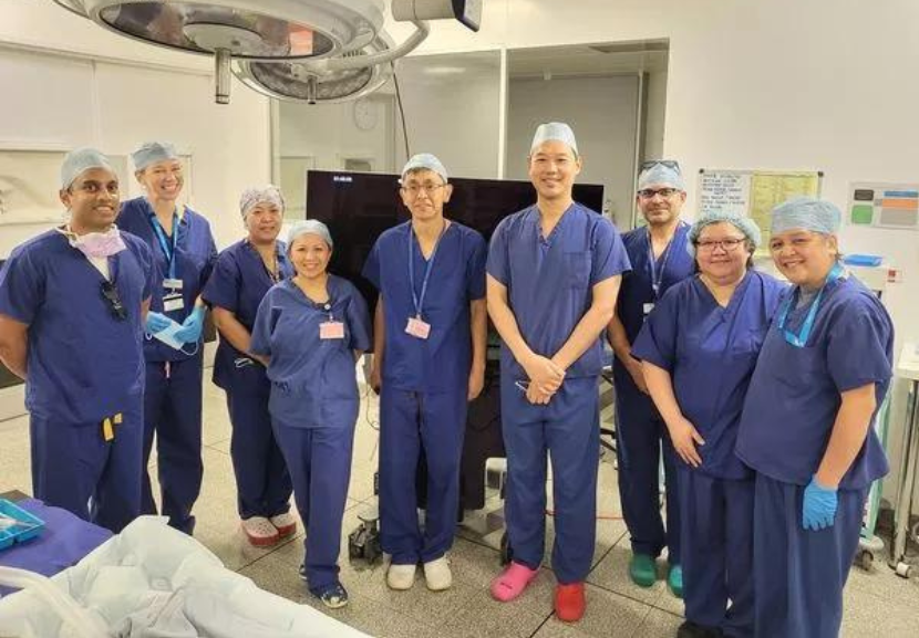  Equipe médica que fez as cirurgias de Khadijah. - Foto: reprodução/arquivo pessoal