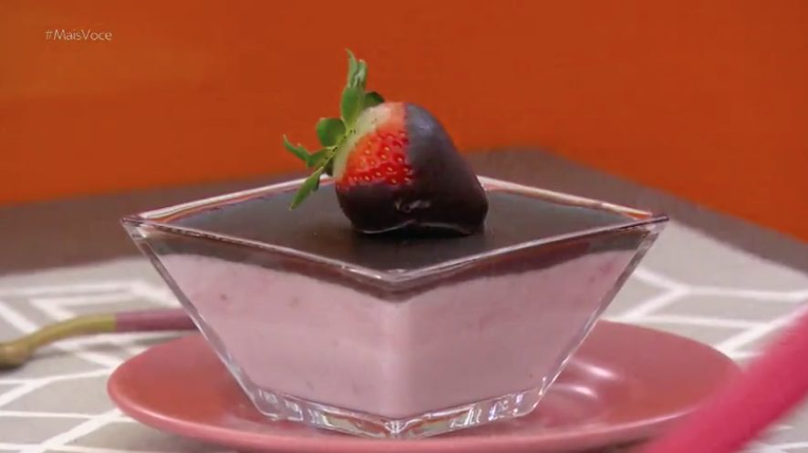 Delícia de coco, o doce saudável que a topmodel Brasileira Gisele Bündchen adora. - Foto: reprodução / TV Globo