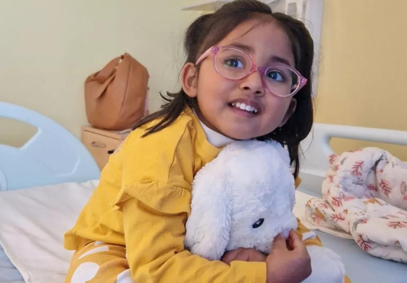 O Reino Unido é o único país que realiza a técnica que reverte a cegueira. E essa menina de 3 anos voltou a enxergar. - Foto: reprodução/arquivo pessoal