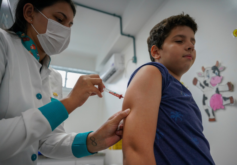  O Brasil se une a outros 37 países que já implementaram o esquema de dose única. - Foto: Ricardo Wolffenbuttel