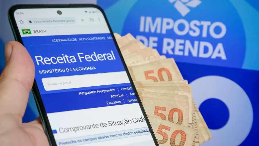 O contribuiente pode consultar se tem direitou ou não a restituição no site ou app. Foto: Luis Lima Jr./Fotoarena/Estadão Conteúdo.