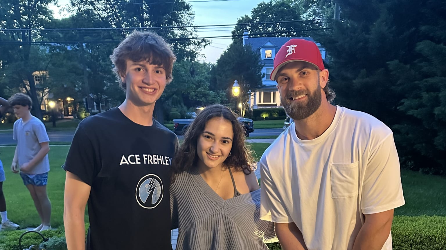 O convite feito pelo jogador rendeu muitas emoções e um sim de Giulia para Jake. - Foto: arquivo pessoal 
