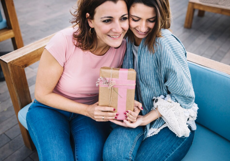 Presentes caseiros são exclusivos, representam amor, carinho e podem surpreender no Dia das Mães. - Foto: Freepik.