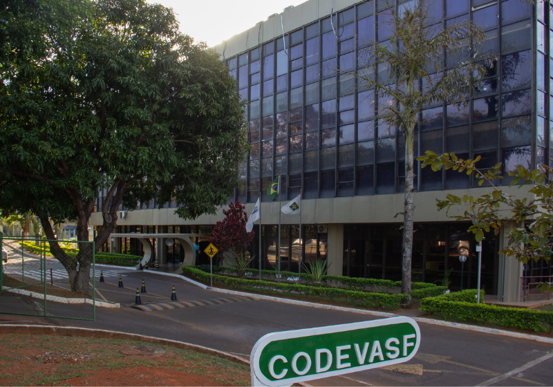 A Codevasf reabriu as inscrições para o concurso que tem salário até R$ 9 mil. Veja como se inscrever. - Foto: Governo Federal
