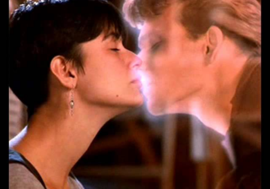 Passam os anos, "Ghost - do outro lado da vida" ainda é um dos filmes mais românticos. Foto: Youtube 