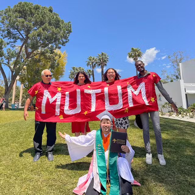 O estudante escolheu a New York University para seguir com a pesquisa sobre gestos da fala em línguas africanas. - Foto: arquivo pessoal 