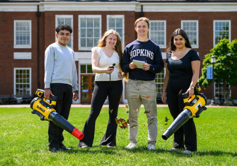 Os estudantes conseguiram abafador o som de um soprador de folhas sem perder a eficiência. Foto: Will Kirk/Universidade Johns Hopkins.