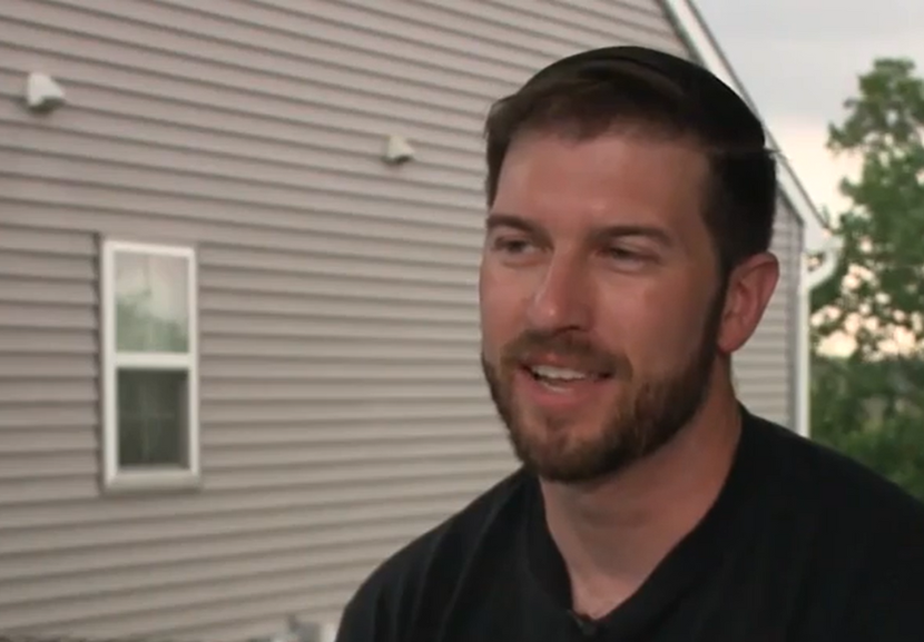 Mark estava com a irmã e outros amigos no barco quando ouviram os pedidos de ajuda de Joel e Jason. - Foto: reprodução/Wgal 