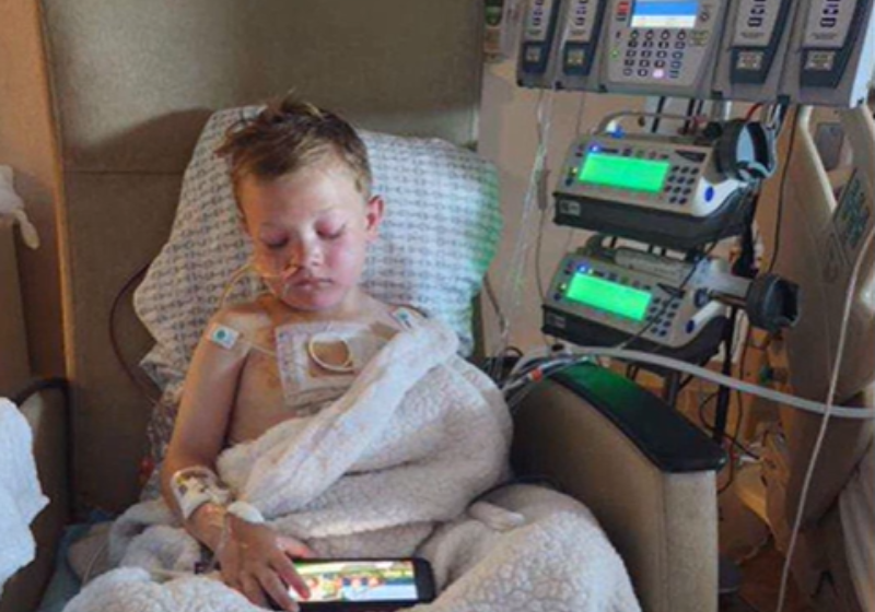 Menino brasileiro recebe 5 transplantes de órgãos ao mesmo tempo; doença rara. Foto: WNem