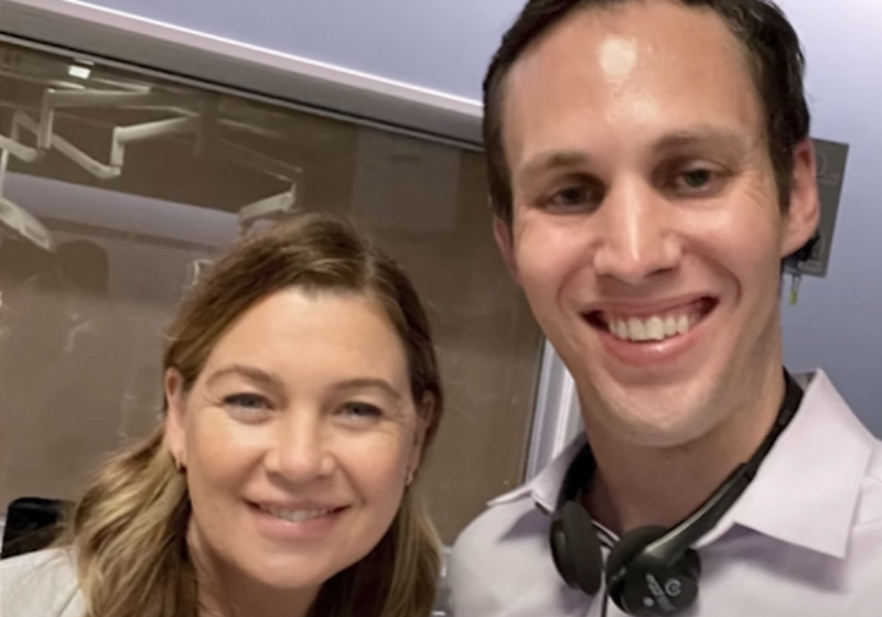 O jovem cirurgião cresceu vende Grey's Anatomy e hoje trabalha na série. Foto: SWNS.