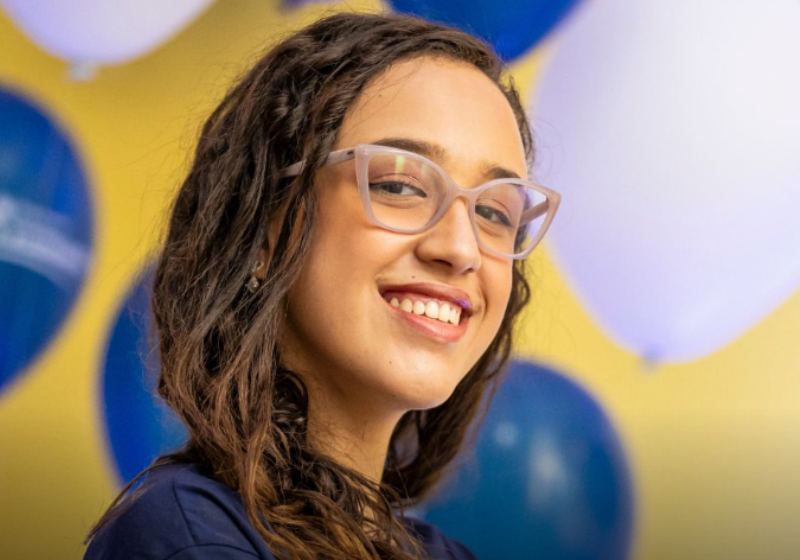 A brasileira Millena Xavier, de Juiz de Fora, ficou entre os melhores estudantes do mundo. Foto: Luke Garcia.