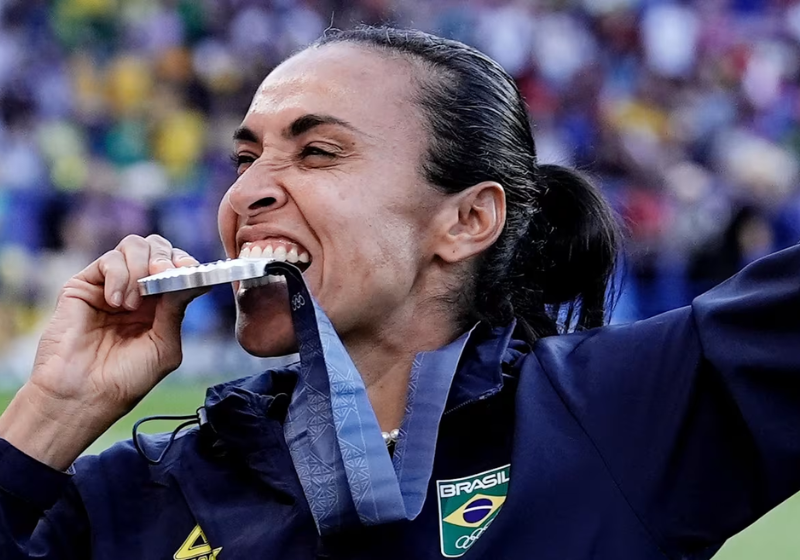 O futebol feminino ficou com a prata e Marta foi reverenciada pelo público. A maior entre as melhores, a eterna Camisa 10. - Foto: Olympics