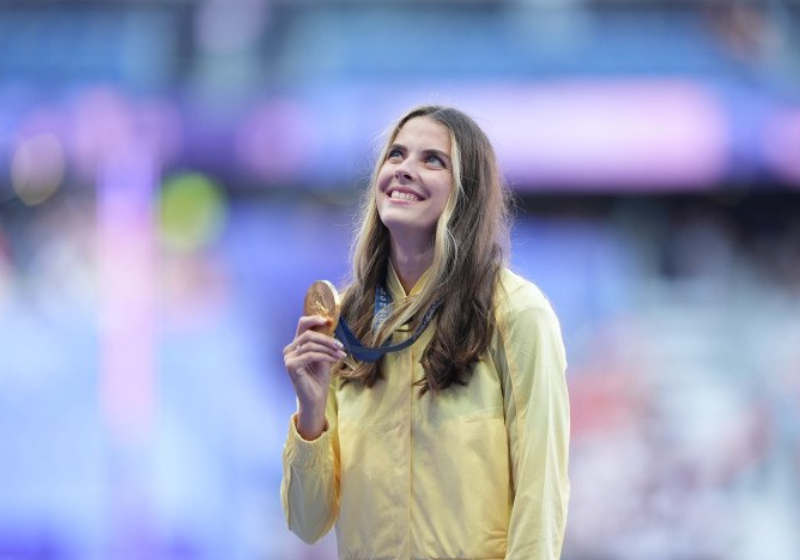 A medalhista olímpica se mostrou gigante ao doar parte do prêmio que ganhou para quatro abrigos de animais. Foto: Getty Images.