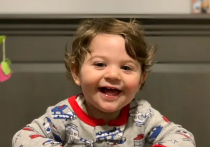 Michael tem uma doença rara chamada SGP50 é filho de Terry, um pai dedicado que criou um medicamento para salvá-lo, agora outras famílias querem ter acesso também. Foto: Fox News