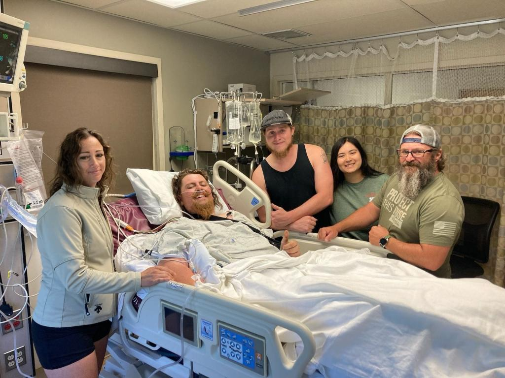 Zachary sobreviveu bebendo água do riacho. Foto: Finding Zachary Demoss/Facebook.