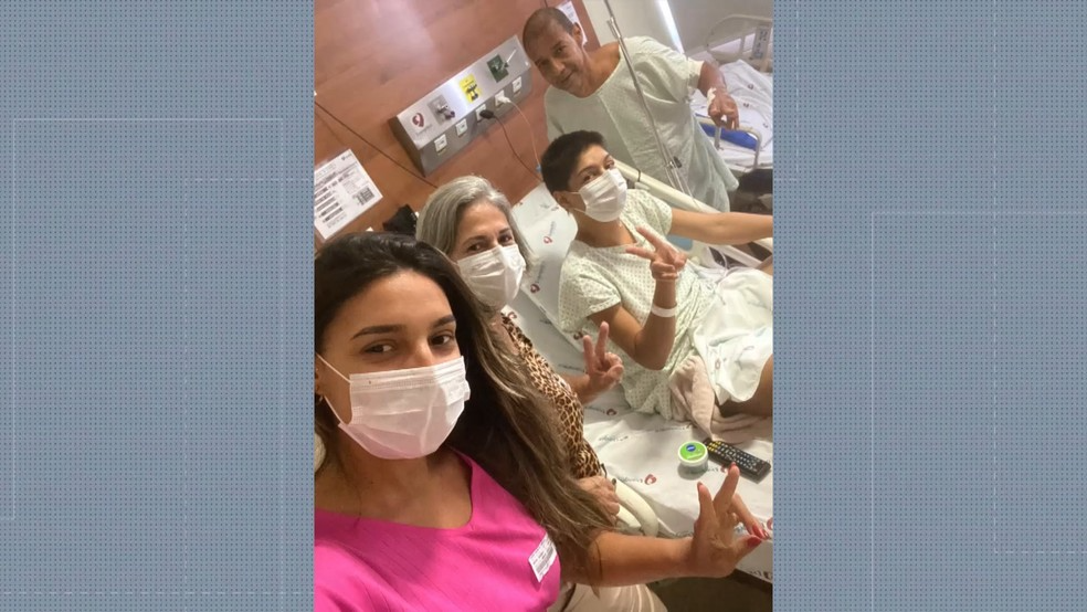 Depois do transplante, pai e filha passam bem. Foto: TV Gazeta.
